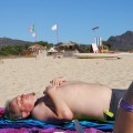 Cudowny odpoczynek z książką na plaży w Costa Rei
